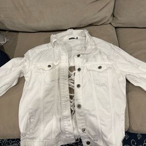 Boohoo distressed white jean jacket. Size medium.